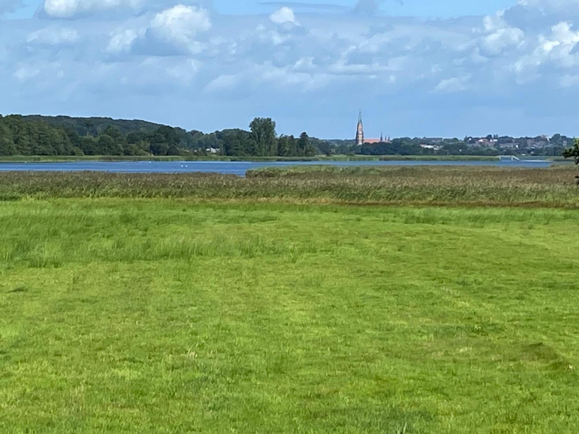 Ferienwohnung Reitanlage Baerenz Selk Bagian luar foto